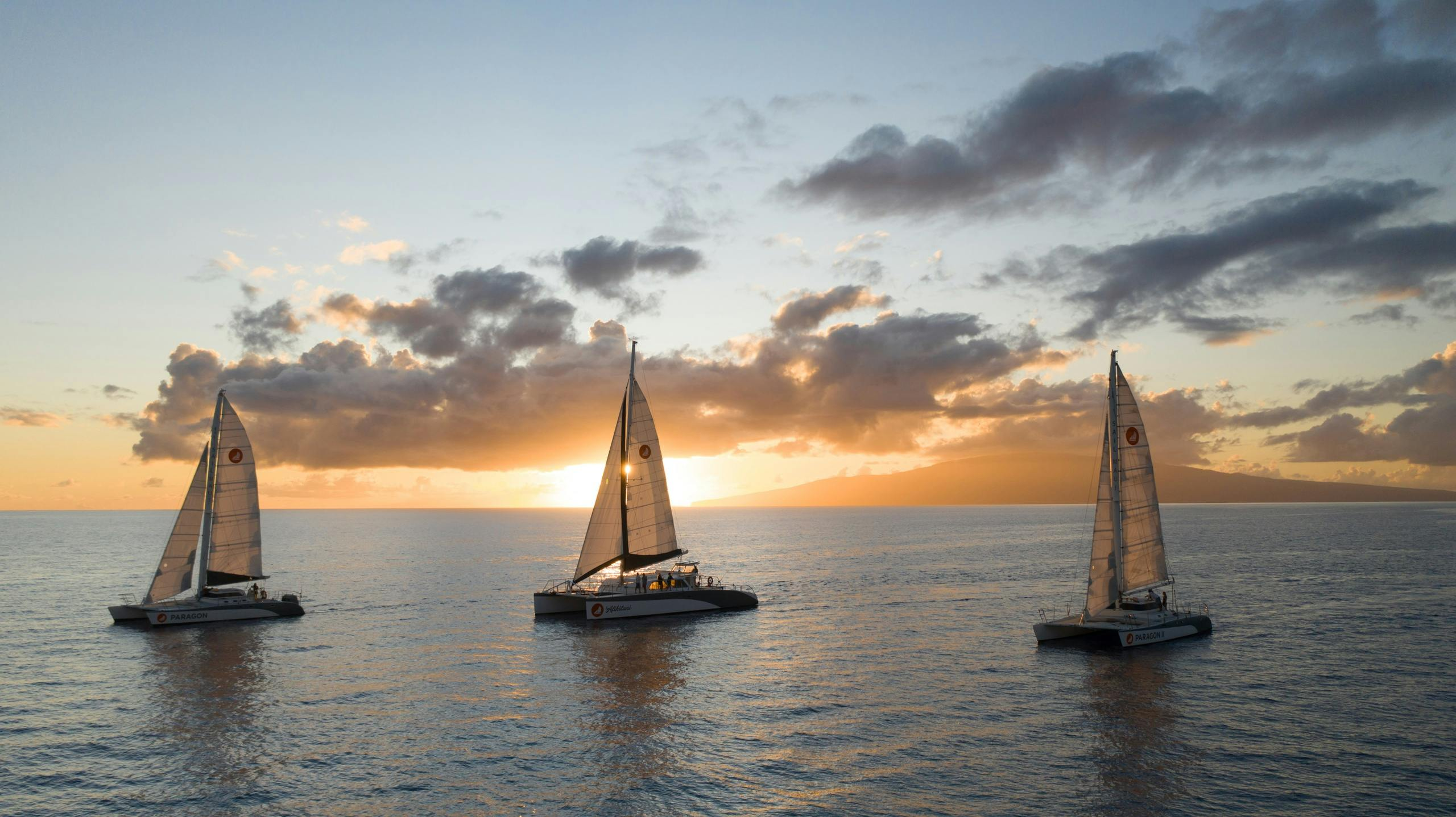 Akialoa: Sunset Sail - Photo 1 of 6